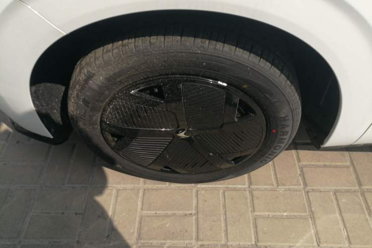 Used ARCFOX T1 2025 Model 425 PRO
