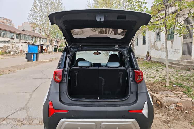 Used Chery QQ Little Ant 2022 Restyled Version Sweet Pink Edition Half-Sugar Version 30.6 kWh 30 kW 301 km Trunk