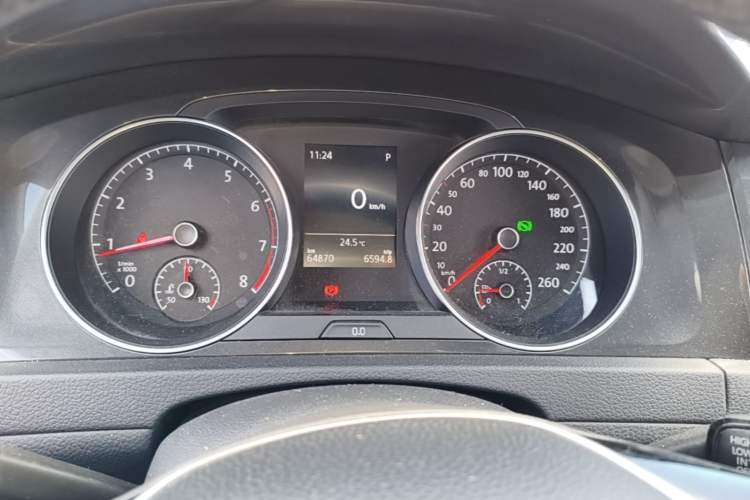 Used Volkswagen Golf 2017 230TSI Automatic Luxury Million-Vehicle Commemorative Edition
