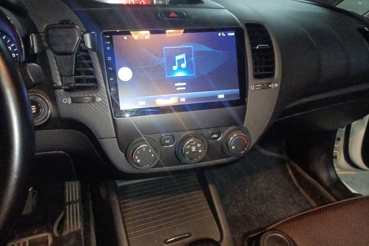 Used Kia K3 2013 1.6L Automatic GLS
