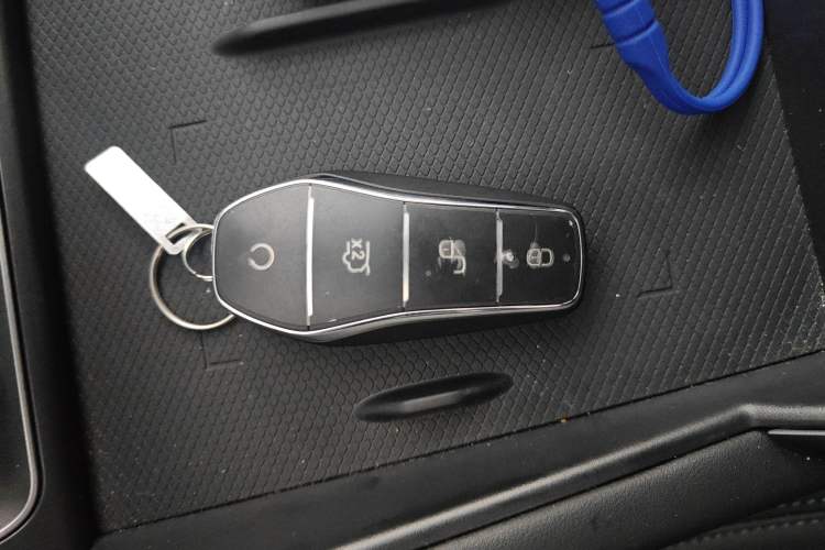 Used BYD Qin L 2025 EV 545KM Beyond Version Vehicle Key