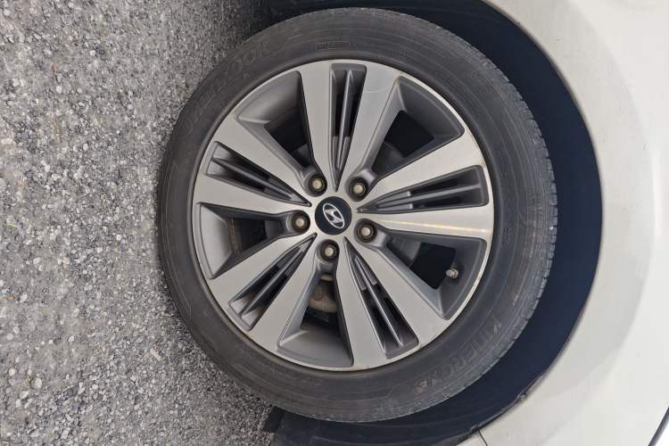 Used Hyundai Mistra 2014 1.8L Automatic Deluxe DLX Model
