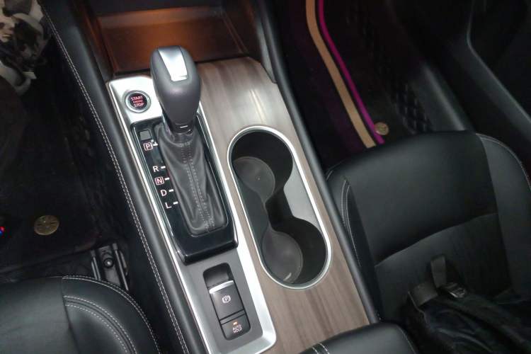 Used Nissan Teana 2021 2.0L XL Upper AD1 Smart Drive & Navigation Edition Gear Lever