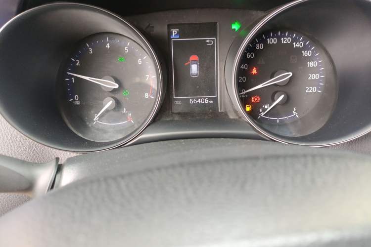 Used Toyota C-HR 2018 2.0L Leading Edition China VI Odometer Close Up