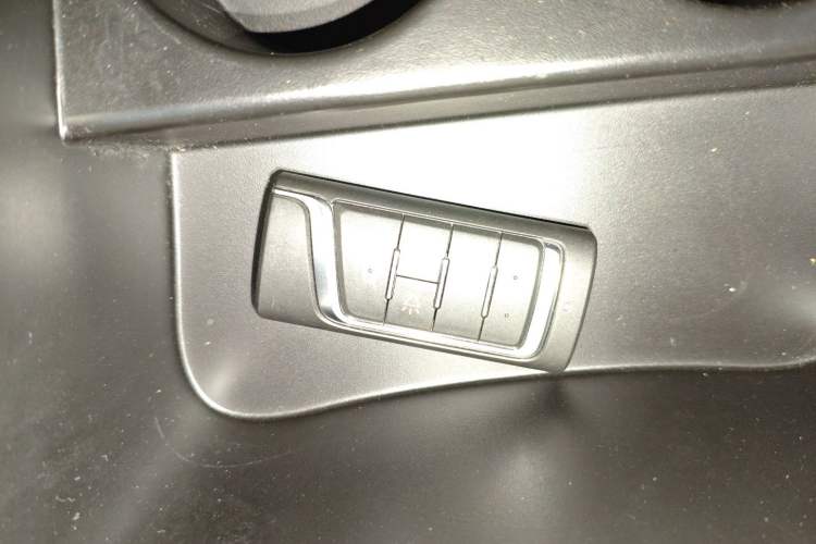 Used GAC Trumpchi M6 2019 270T Automatic Luxury Edition (7-seater) China V Standard Interior 1