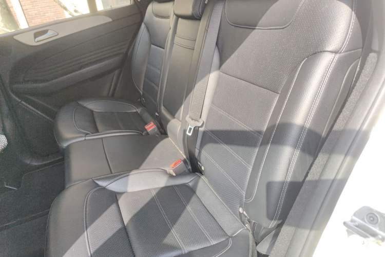 Used Mercedes-Benz GLE 2017 GLE 320 4MATIC Luxury Model Left Rear Seat