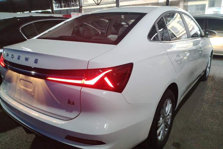 Used Roewe i5 2026 Model 1.5L CVT Luxury Version