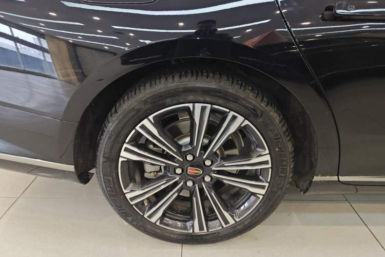 Used Hongqi H9 2024 2.0T Qixiang Private Style Edition Right Rear Wheel Hub