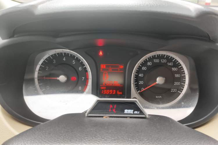 Used Venucia R50 2013 1.6L Manual Fashion Edition