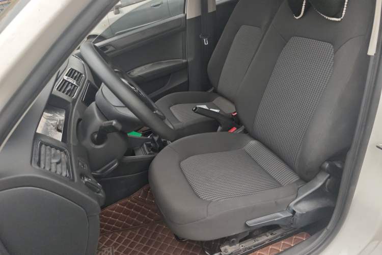 Used Volkswagen Santana 2016 1.6L Manual Fashion Edition Left Front Seat