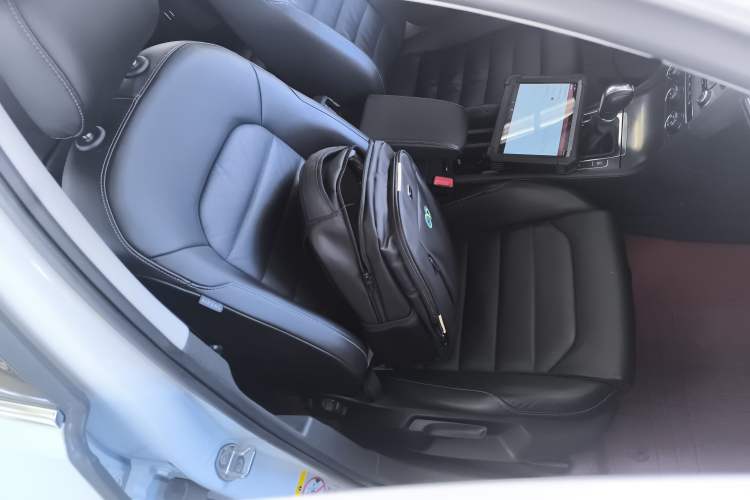 Used Volkswagen Golf 2015 1.4TSI Automatic Luxury Model
