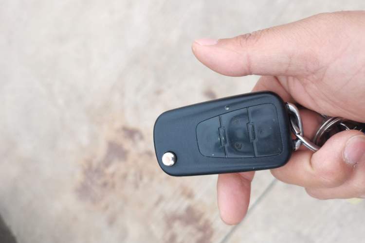 Used Roewe W5 2014 1.8T 2WD Automatic Tharu Special Edition
