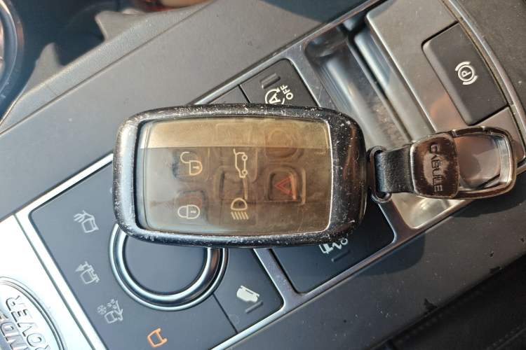 Used Land Rover Discovery 2017 3.0 SC V6 SE