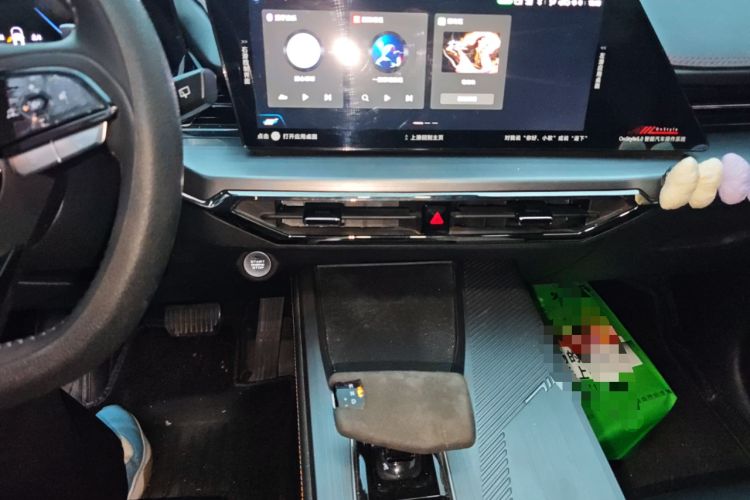 Used CHANGAN OSHAN Z6 2023 Blue Whale 1.5T DCT Luxury Model