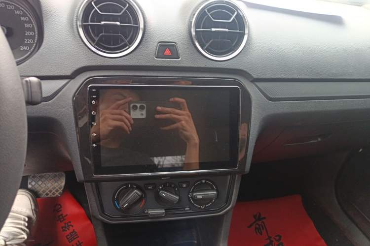 Used Volkswagen Jetta 2019 Dream Edition 1.5L Automatic Fashionable Version