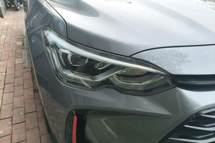 Used Chevrolet Orlando 2018 Redline 530T Automatic Enjoyment Edition (5+2 Model) – China V Standard Right Front Headlight