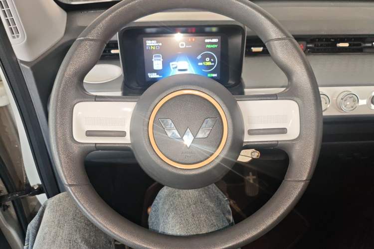 Used Wuling Hongguang MINIEV 2022 GAMEBOY 200km Gaming Edition with Lithium Iron Phosphate Steering Wheel