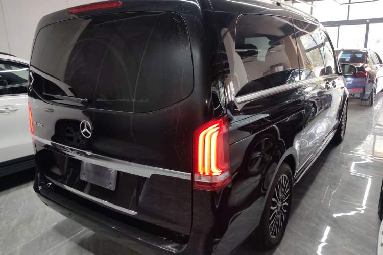 Used Mercedes-Benz V-Class 2017 V 260 Prestige Edition