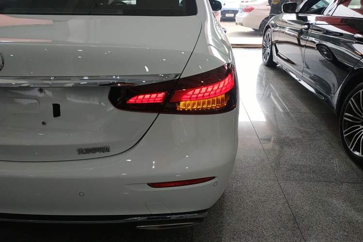 Used Mercedes-Benz E-Class 2023 E 260 L