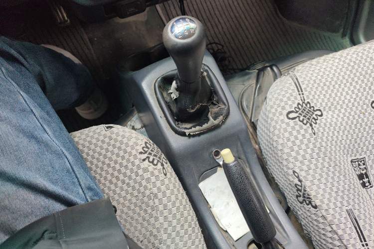 Used Jinbei Hiace X30 2018 1.3L Standard Edition DLCG12 Gear Lever