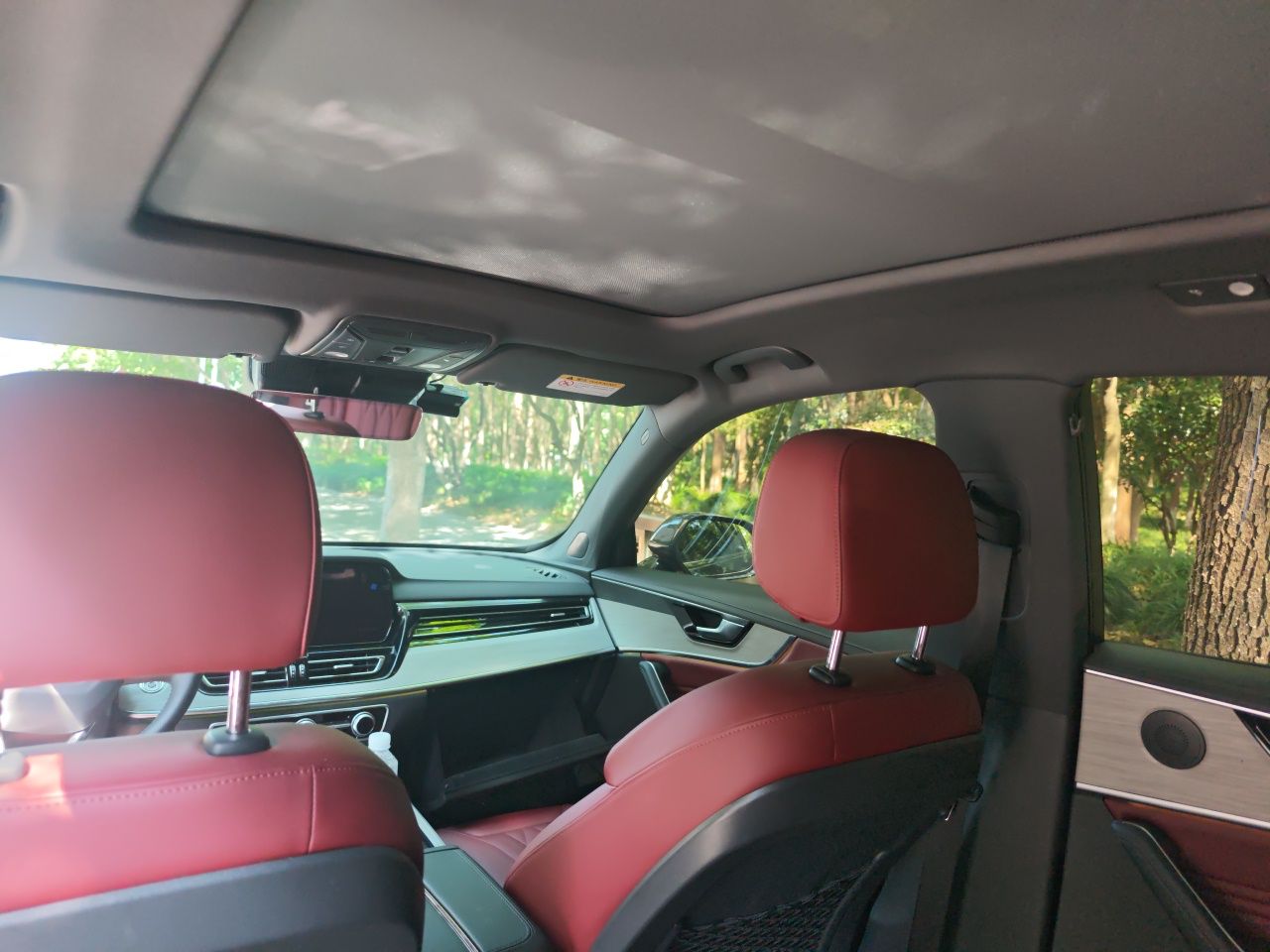 Hongqi HS5 2025 2.0T Two-Wheel-Drive Xuan Ying Edition — снимка 18