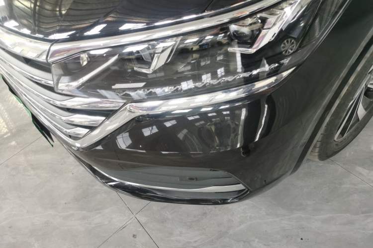 Used Volkswagen Viloran 2023 380TSI Luxury Edition
