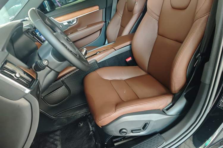 Used Volvo S90 2023 B5 Zhiyi Luxury Edition