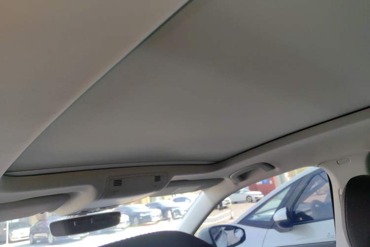 Used Volkswagen Sagitar 2019 280TSI DSG Luxury Version China VI Standard Headliner