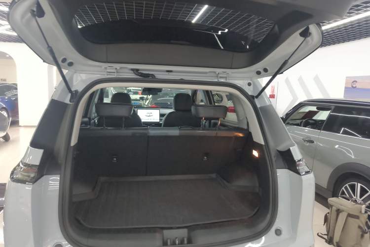 Used AION Y 2023 Plus 610 Smart Edition Ternary Lithium
