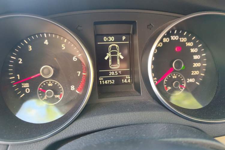 Used Volkswagen Golf 2010 1.4 TSI Automatic Luxury Model
