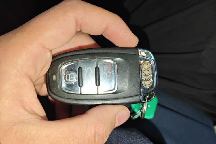 Used Audi A4L 2011 1.8 TFSI Comfort Model
