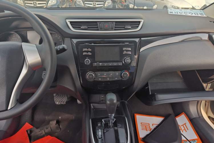 Used Nissan Qashqai 2016 2.0L CVT Elite Edition
