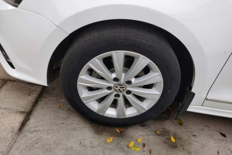 Used Volkswagen Sagitar 2015 1.6L Automatic Comfort Model