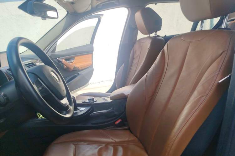 Used BMW 3 Series 2014 320Li Luxury Design Package Left Front Seat