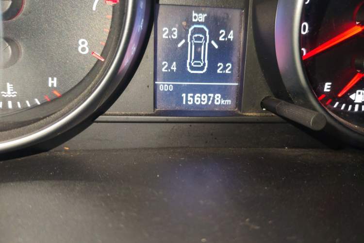 Used Haval H6 2016 Upgraded Model 1.5T Manual Two-Wheel Drive Elite Version
