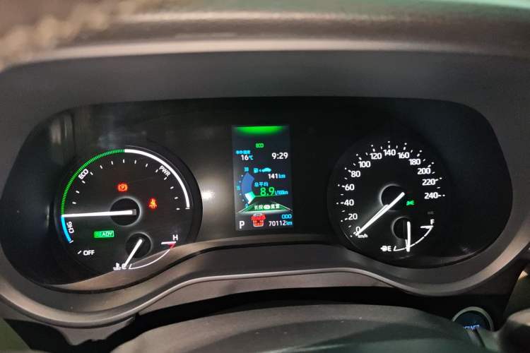 Used Toyota Granvia 2022 2.5L Hybrid Premium Edition