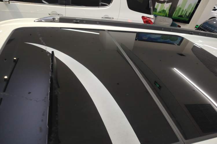 Used Jeep Grand Commander 2018 2.0T Four-Wheel Drive Premium Navigation Version China V