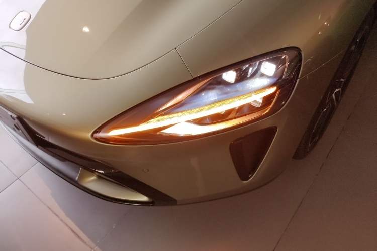 Used Xiaomi Auto SU7 2024 Rear-Drive Long-Range Intelligent Driving Version