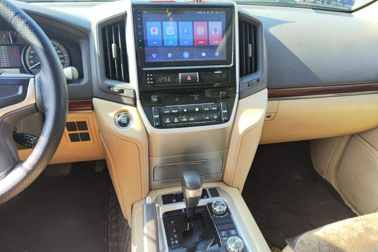 Used Toyota Land Cruiser 2016 4.0L Automatic 7-Seater U.S. Specification