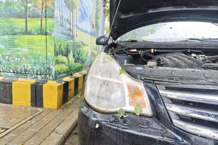 Used Nissan Sylphy 2012 Classic 1.6XE Manual Comfort Edition Right Front Headlight