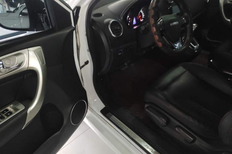 Used Haval H6 2016 Upgraded Model 1.5T Automatic Two-Wheel Drive Elite Version