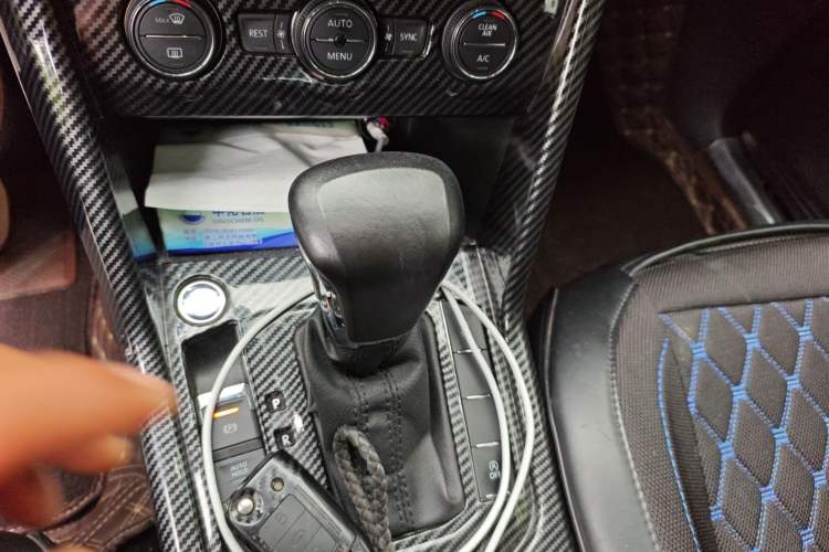 Used Volkswagen Tiguan L 2018 Revised Version 330TSI Automatic Two-Wheel Drive Comfort Edition