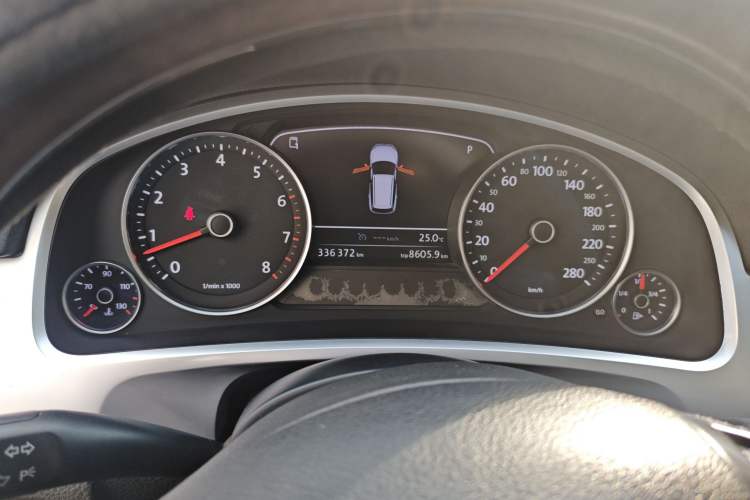 Used Volkswagen Touareg 2011 3.0 TSI Comfort Version
