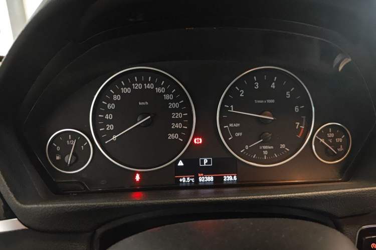 Used BMW 3 Series 2016 316i Fashion Model
