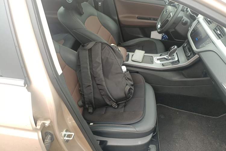 Used Geely Auto Emgrand GL 2018 1.4T DCT Prestige Smart Connectivity Version Right Front Seat