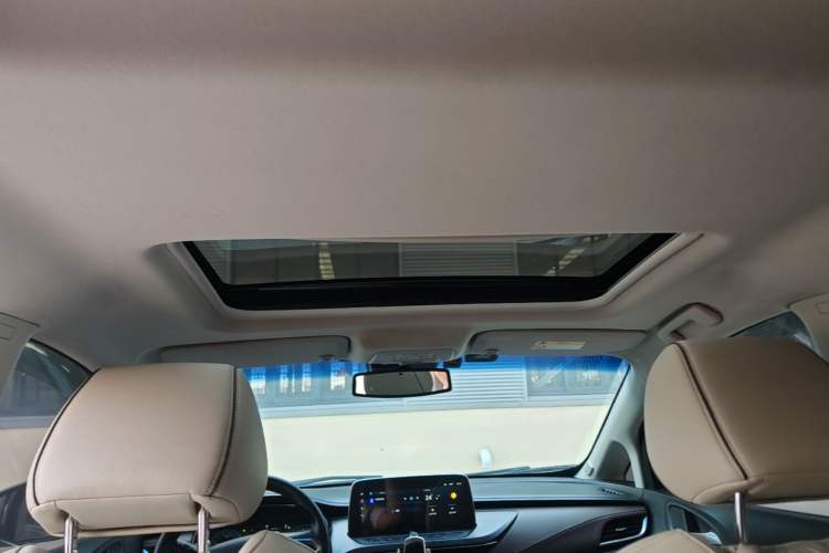 Used Buick GL8 2021 Land Cruiser Executive Class 652T Luxury Model Headliner