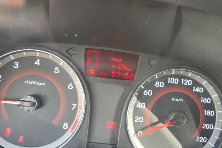 Used Hyundai Verna Ray 2014 1.4L Manual GLX
