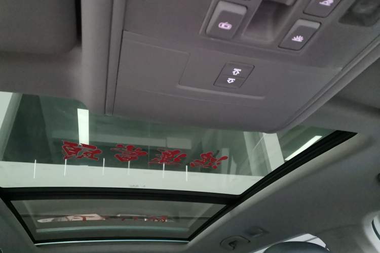 Used Volkswagen Tiguan L 2019 Updated Version 330TSI Automatic Two-Wheel Drive Panoramic Comfort Edition China VI Standard
