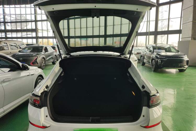 Used Volkswagen Lamando 2024 Lavida L 280TSI DSG Spicy Edition
