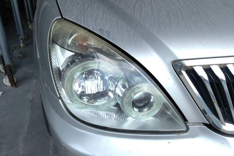 Used Buick GL8 2011 2.4L CT Comfort Edition Right Front Headlight